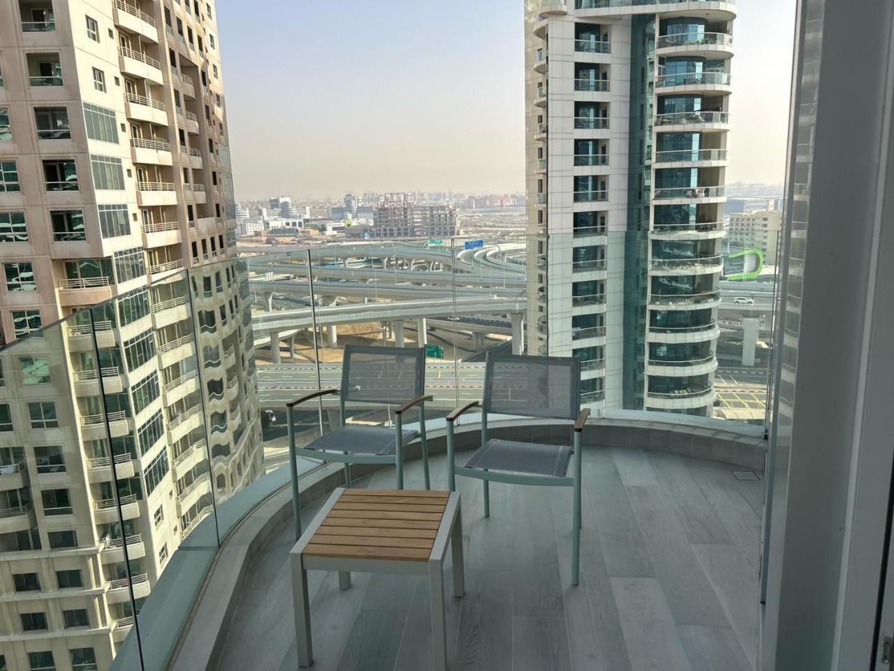 Dubai Marina Walk Gem Modern Apartments With Pool & Gym Access, Steps To Beach & Metro Managed By Sunnyhomes Exterior foto